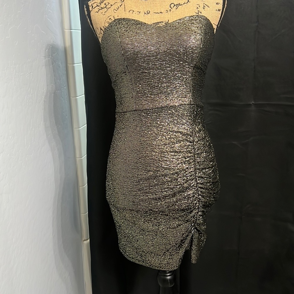 B Smart ruched strapless dress - Picture 1 of 4